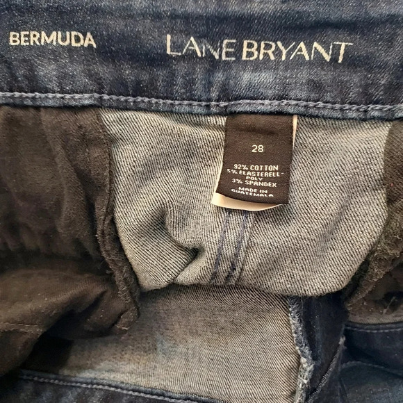 Lane Bryant Dark Wash Denim Bermuda Shorts in Size 28 - Picture 10 of 12